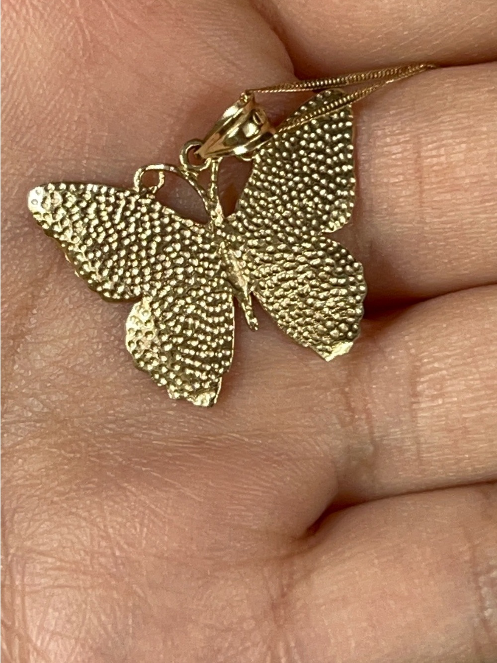 14k solid Gold Butterfly Pendant Necklace - Women Jewelry - Picture 3 of 7